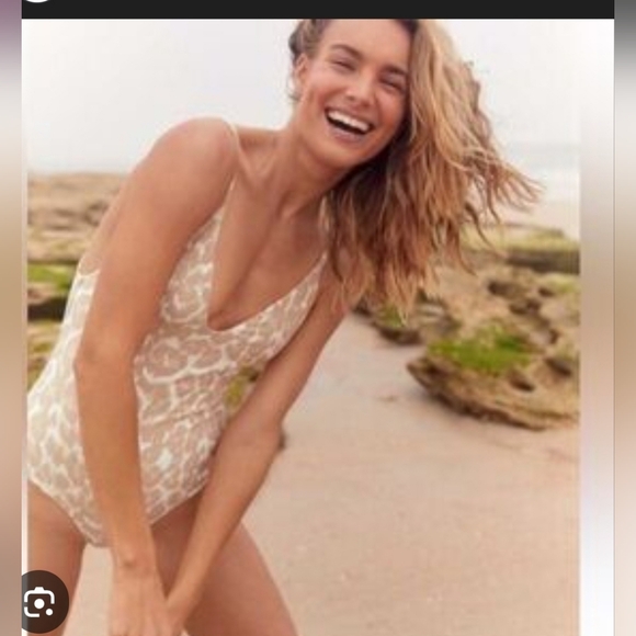 aerie Other - Aerie Cream Cheetah One-Piece Swimsuit Size Small Like New